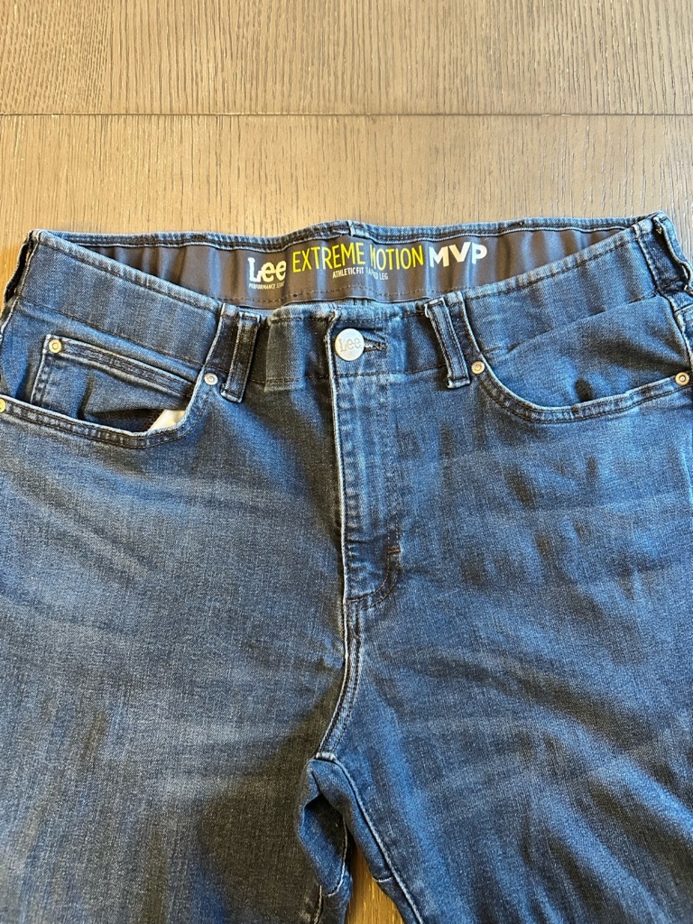 Lee Men’s 36X32 Straight Dark Blue Jeans - Extreme Motion MVP